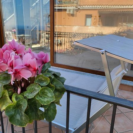 Apartment Marifra Garden Таормина Екстериор снимка