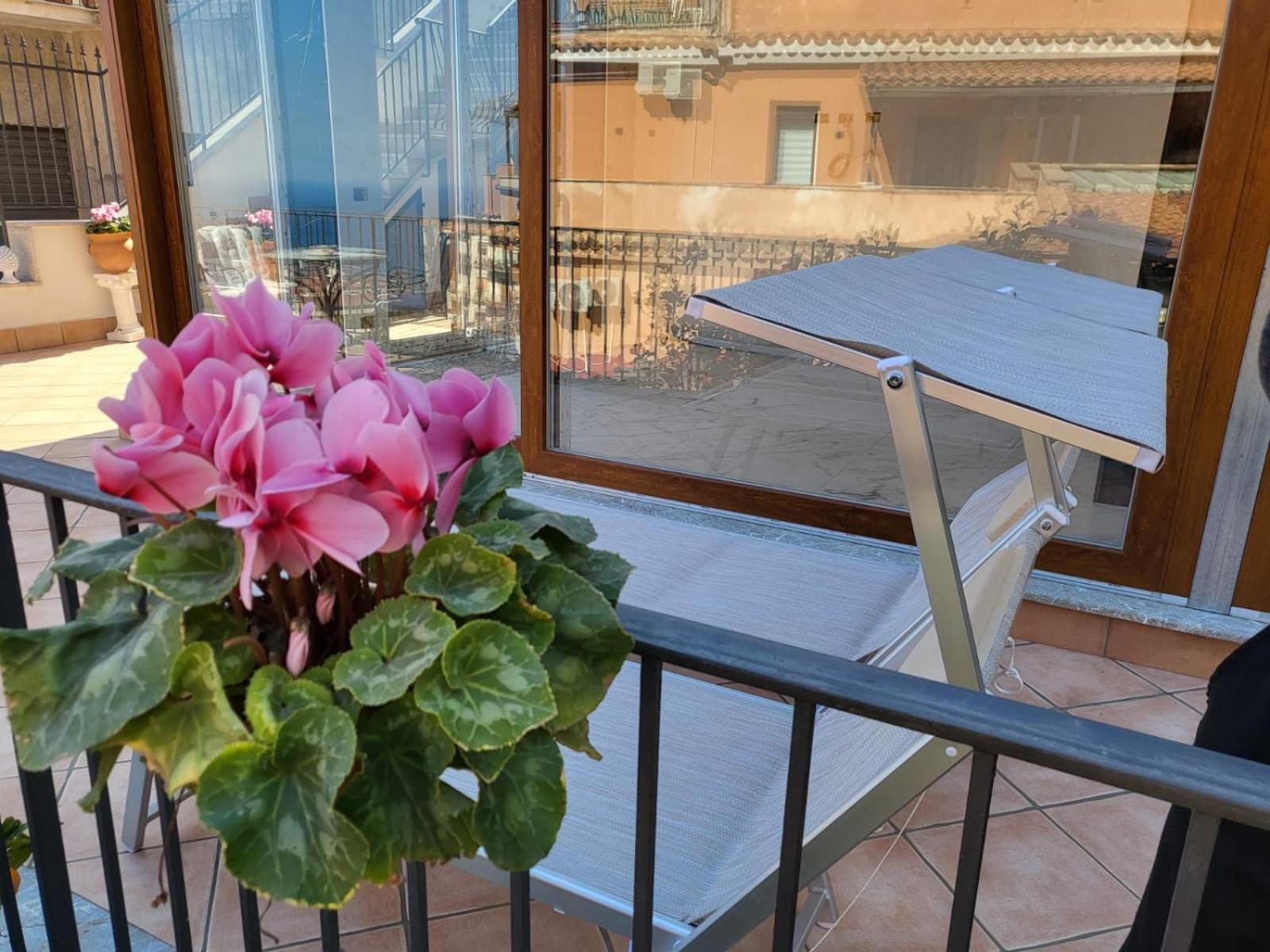 Apartment Marifra Garden Таормина Екстериор снимка